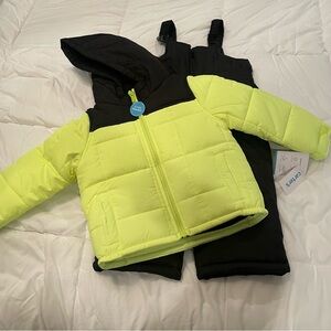 NEW Carter's 2-Piece 3T Snowsuit Adjustable Bibs Detachable Hood Jacket Coat NEW